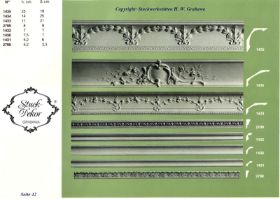 ornamentierte Hohlkehlleisten und Gesimsleisten